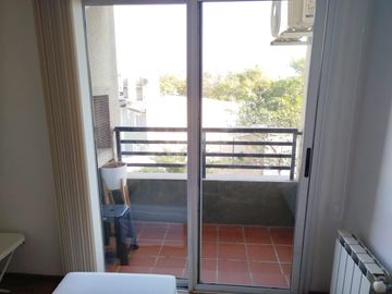 Departamento en Residencias del Sur.. 1 dormitorio. Con cochera y amenities