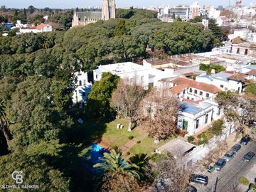 Casa en Bajo de San Isidro con vista y a metros de la Catedral
