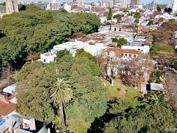 Casa en Bajo de San Isidro con vista y a metros de la Catedral