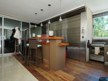 Venta Casa 5 Ambientes en Adrogué