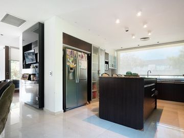 Venta Casa 5 Ambientes en Adrogué