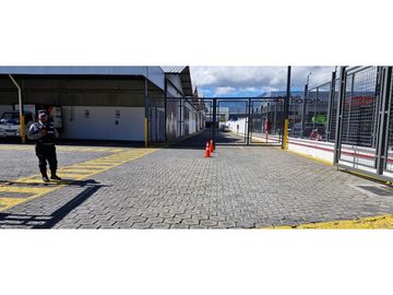 Sangolqui, Galpón en  Renta, 500m2, 1 Ambiente.
