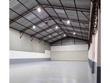 Sangolqui, Galpón en  Renta, 500m2, 1 Ambiente.