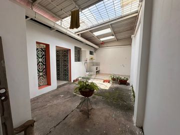 Casa En Venta, Champagnat - Alameda