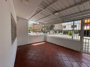 Casa En Venta, Champagnat - Alameda