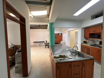 Casa En Venta, Champagnat - Alameda