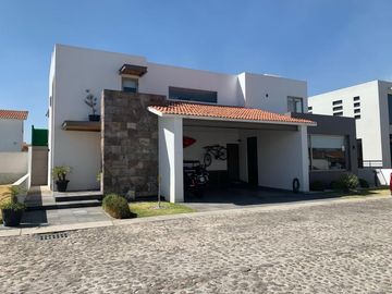Casa - El Mesón