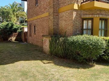 VENTA de Duplex en Villa Gesell Norte 4 ambientes