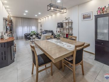 CASA 223M2 VENTA RAMOS MEJIA C/PATIO PARRI + DEPTO
