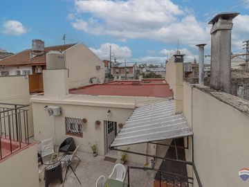 CASA 223M2 VENTA RAMOS MEJIA C/PATIO PARRI + DEPTO