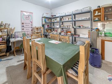 CASA 223M2 VENTA RAMOS MEJIA C/PATIO PARRI + DEPTO