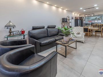 CASA 223M2 VENTA RAMOS MEJIA C/PATIO PARRI + DEPTO