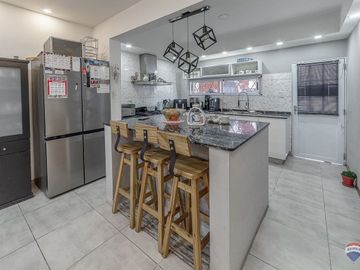 CASA 223M2 VENTA RAMOS MEJIA C/PATIO PARRI + DEPTO