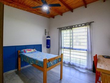 CASA EN VENTA LA PLATA SOBRE 1,6 HECTÁREAS PILETA