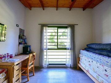 CASA EN VENTA LA PLATA SOBRE 1,6 HECTÁREAS PILETA