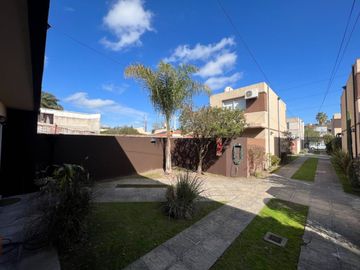 VENTA PH 3AMB CON COCHERA APTO CREDITO - ITUZAINGO