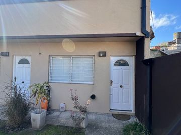 VENTA PH 3AMB CON COCHERA APTO CREDITO - ITUZAINGO