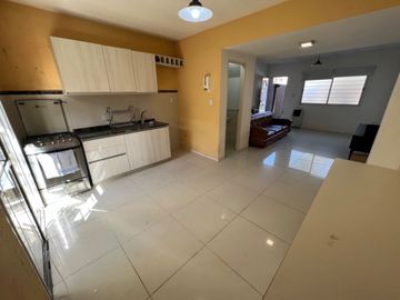 VENTA PH 3AMB CON COCHERA APTO CREDITO - ITUZAINGO