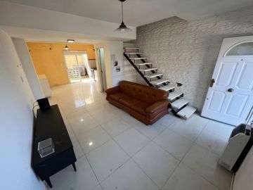 VENTA PH 3AMB CON COCHERA APTO CREDITO - ITUZAINGO