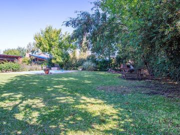 Venta casa de 3 dormitorios y piscina en Roldán