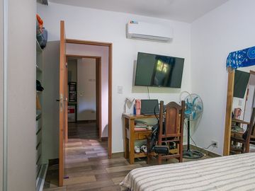 Venta casa de 3 dormitorios y piscina en Roldán