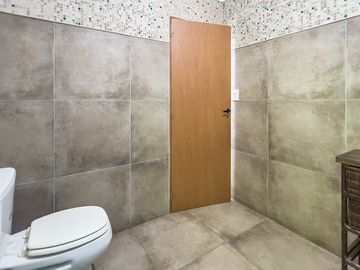 Venta casa de 3 dormitorios y piscina en Roldán