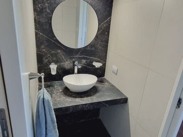CASA QUINTA VENTA LA PLATA PILETA-PERMUTA-LIQUIDA!