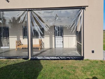 CASA QUINTA VENTA LA PLATA PILETA-PERMUTA-LIQUIDA!