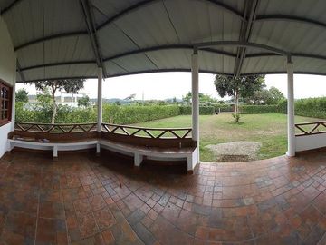 Casa de Campo Manglaralto, Dos Mangas.