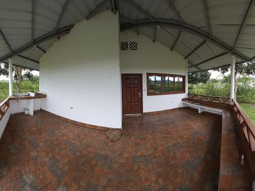 Casa de Campo Manglaralto, Dos Mangas.
