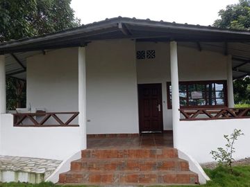 Casa de Campo Manglaralto, Dos Mangas.