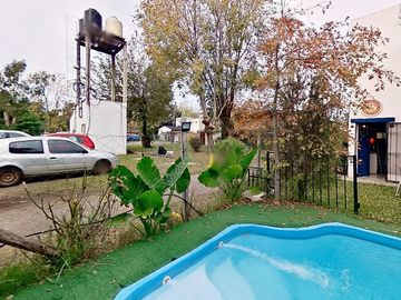 VENTA CASA DÚPLEX 4 AMBIENTES LA REJA CON PILETA