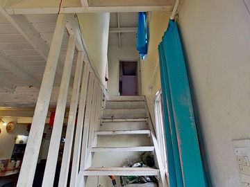 VENTA CASA DÚPLEX 4 AMBIENTES LA REJA CON PILETA