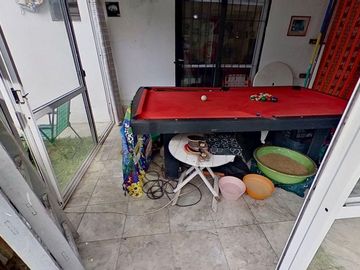 VENTA CASA DÚPLEX 4 AMBIENTES LA REJA CON PILETA