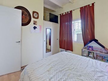 VENTA CASA DÚPLEX 4 AMBIENTES LA REJA CON PILETA