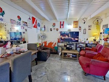 VENTA CASA DÚPLEX 4 AMBIENTES LA REJA CON PILETA