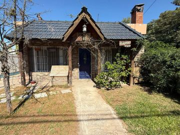 VENTA CASA 4 AMBIENTES VIRREY DEL PINO C/ QUINCHO
