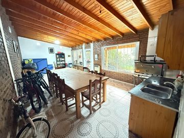 VENTA CASA 4 AMBIENTES VIRREY DEL PINO C/ QUINCHO