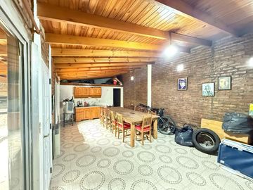 VENTA CASA 4 AMBIENTES VIRREY DEL PINO C/ QUINCHO