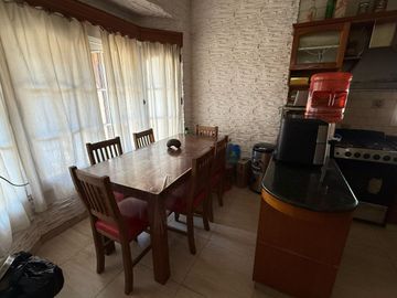VENTA CASA 4 AMBIENTES VIRREY DEL PINO C/ QUINCHO
