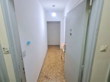 VENTA DPTO MORON 2 AMBIENTES
