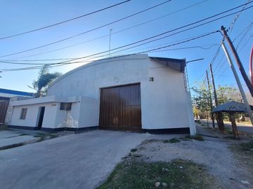 SE VENDE GALPÓN ESQUINA AGUIRRE Y MAGALLANES