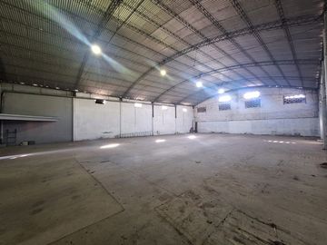 SE VENDE GALPÓN ESQUINA AGUIRRE Y MAGALLANES