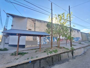 SE VENDE GALPÓN ESQUINA AGUIRRE Y MAGALLANES