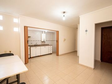 DEPARTAMENTO EN VENTA A 70 METROS DE BOULEVARD