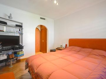 Casa 5 Amb en Venta en V Devoto c/Parq,Pileta,Coch