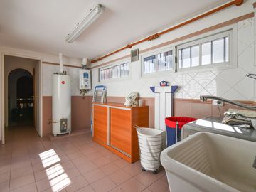 Casa 5 Amb en Venta en V Devoto c/Parq,Pileta,Coch