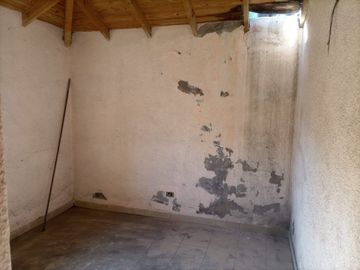 CASA EN VENTA EN VENADO II A REFACCIONAR