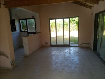 CASA EN VENTA EN VENADO II A REFACCIONAR