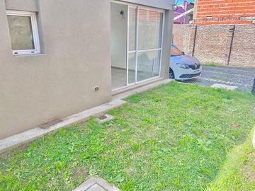 VENTA 2 AMBIENTES CASA DUPLEX en TIGRE CENTRO